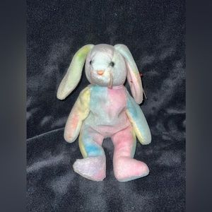 Hippie The Rabbit Retired Ty Beanie Baby!
